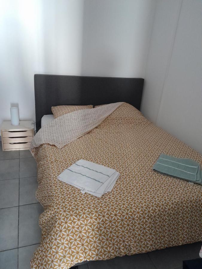 Kazhotel - Au Centre Ville De Saint-Denis Luaran gambar