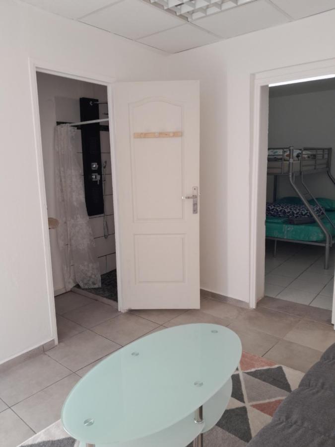 Kazhotel - Au Centre Ville De Saint-Denis Luaran gambar