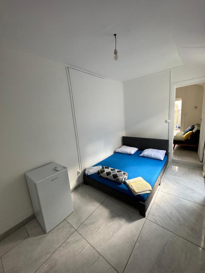 Kazhotel - Au Centre Ville De Saint-Denis Luaran gambar